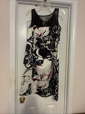 Kay Unger Black, White & Pink Asymmetrical Floral Dress size 12